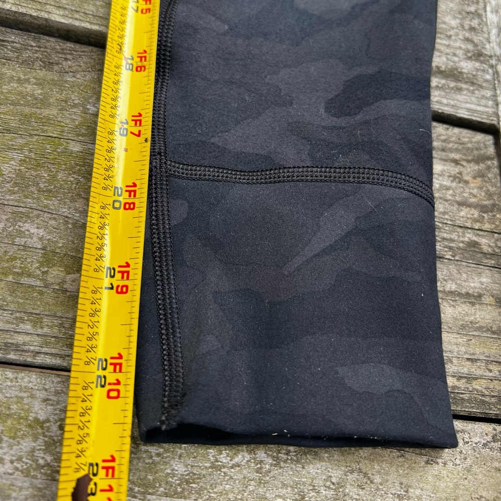 Vuori Daily Legging - Black Camo women’s S - Picture 3 of 10